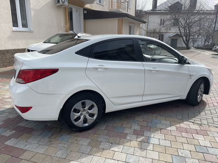 Hyundai Solaris 1.6 AT, 2014, 131 216 км