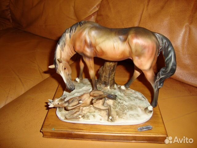 Статуэтка Capodimonte Армани G. Armani № 10