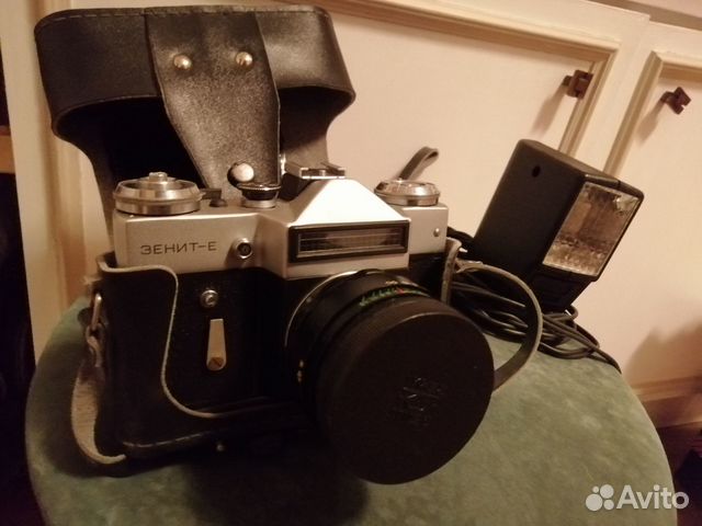 Фотоаппарат Зенит Е + вспышка, и Зенит ет, дешевле