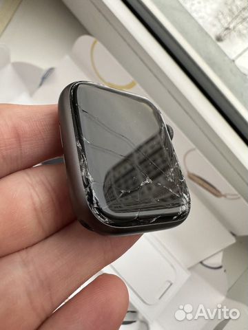 Часы apple watch 4 44 mm разбитые