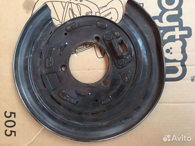 Пыльник задний правый на кадиллак ATS CTS 3