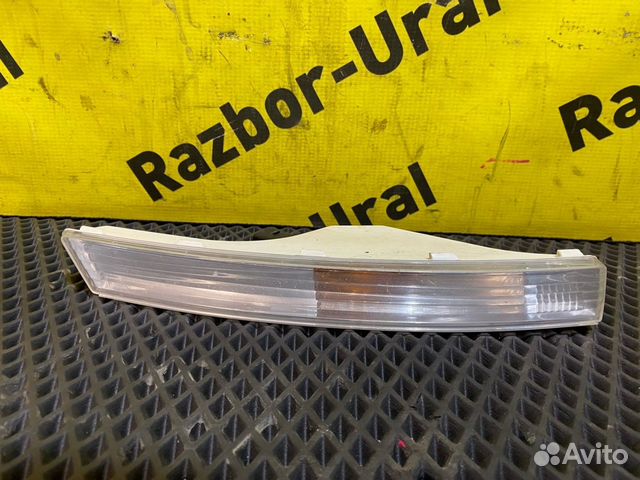 Указатель поворота правый Фольцваген Пассат Б6