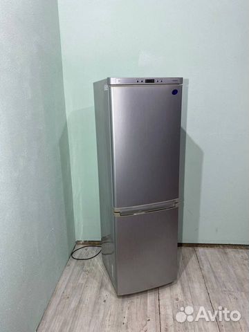 Холодильник Samsung шириной 55 см