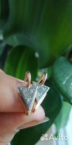 Серьги золотые с бриллиантами