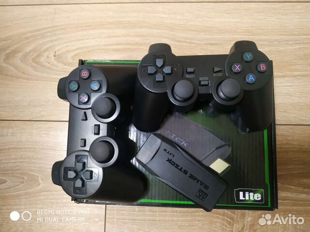Игровая приставка Game stick late 64 gb