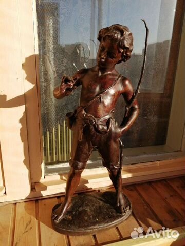 Антикварная бронзовая статуэтка