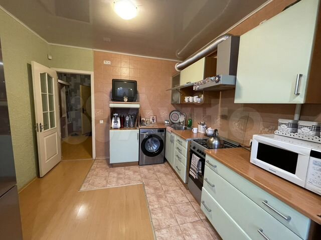 2-к. квартира, 64 м², 2/9 эт.