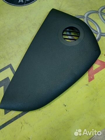 Торцевая накладка торпеды левая Audi A6 универсал