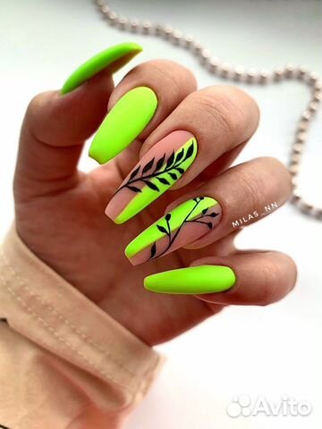 Маникюр / педикюр / наращивание ногтей