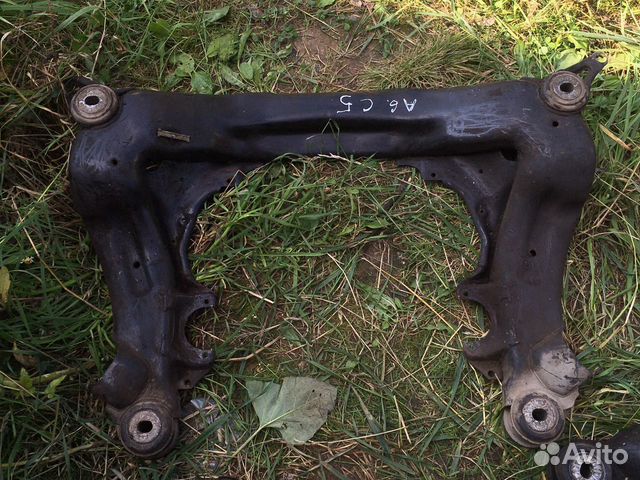 Подрамник под АКПП Ауди А6 С5