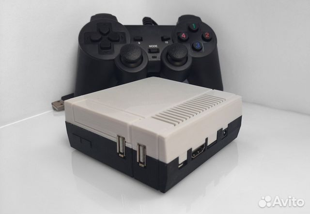 Игровая приставка с ретро играми + два джойстика