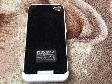 Чехол зарядка на iPhone 4