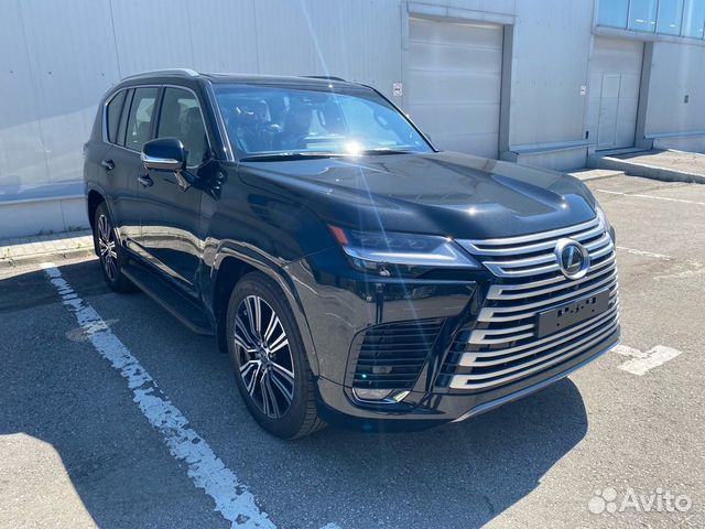 Lexus LX 3.5 AT, 2022