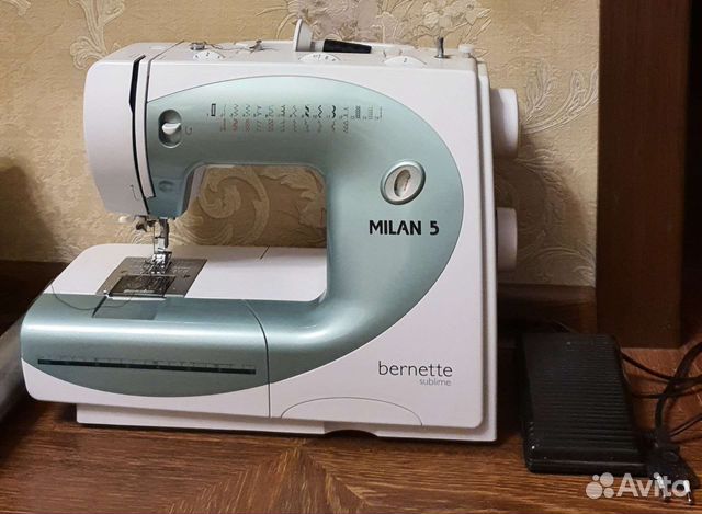 Швейная машина Bernina Bernette Milan 5