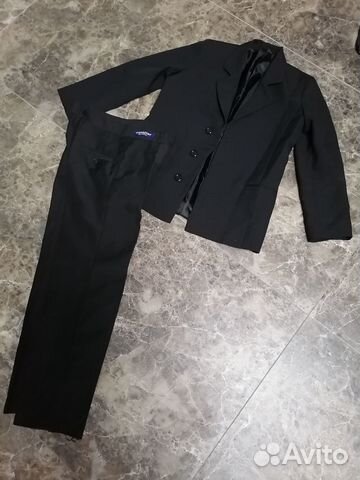 Костюм на мальчика 7 лет, состояние нового