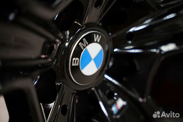 Диски разноширокие реплика BMW7 R19 5-112 B