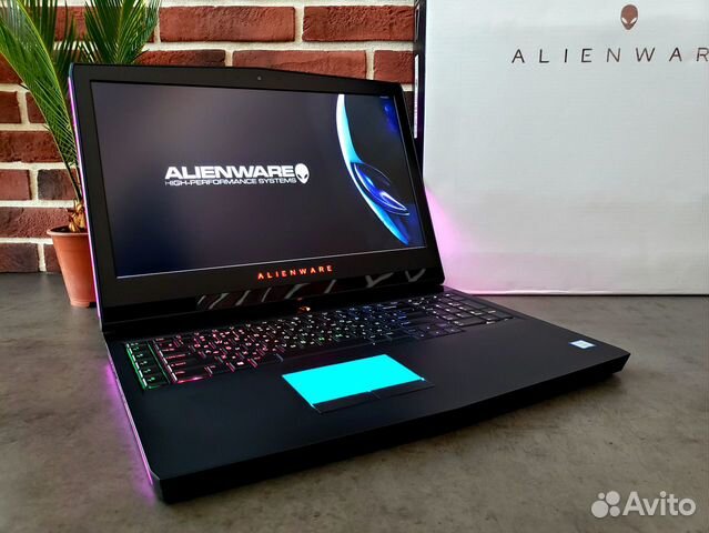 Премиальный Alienware 17 R4