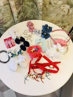 Резинки, заколки, украшения для девочки