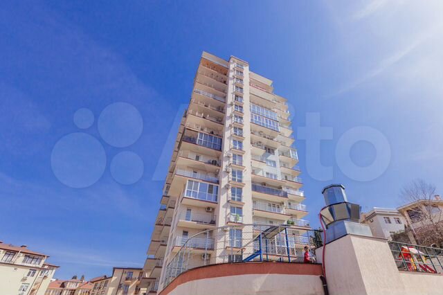 2-к. квартира, 40 м², 8/18 эт.