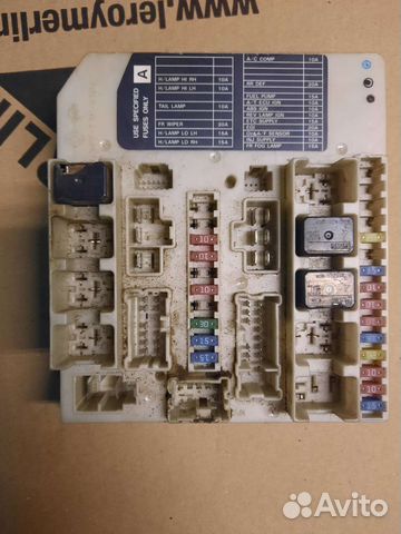 Блок предохранителей Nissan Tiida c11