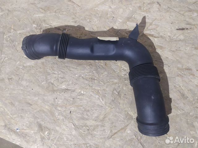 Впускной патрубок воздуховода VAG