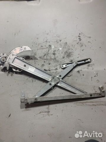 Стеклоподъёмник левый Ниссан Ванетт SK82 Vanette