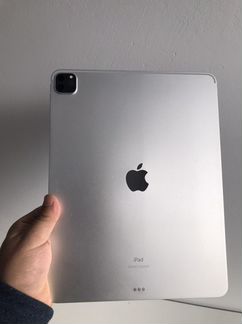 Продаю iPad pro 12.9 2020 год 512 gb