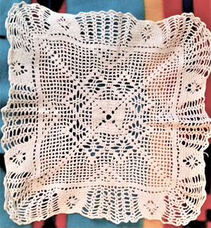 Ажурные салфетки, вышитые крючком
