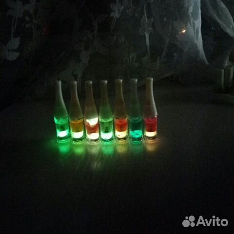 Светящийся в темноте лак для ногтей