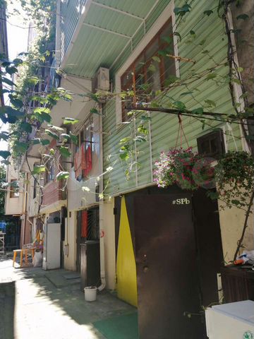 Комната 25 м² в 4-к., 3/4 эт.