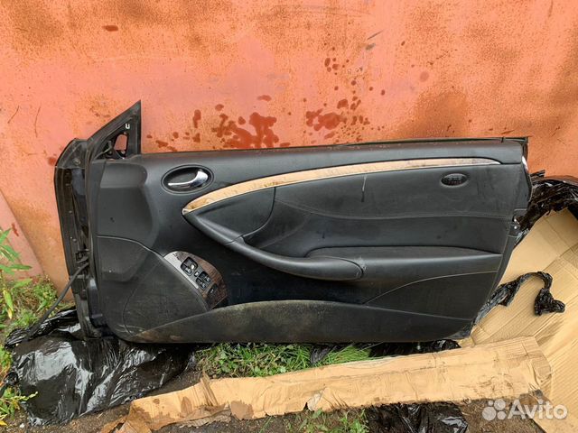 Дверная карта правая мерседес w209 clk