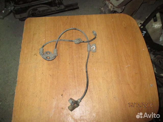 Датчик ABS передний левый Subaru Impreza Импреза