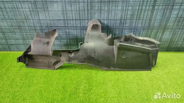 Диффузор радиатора правый Bmw X5 E53 M54 2001