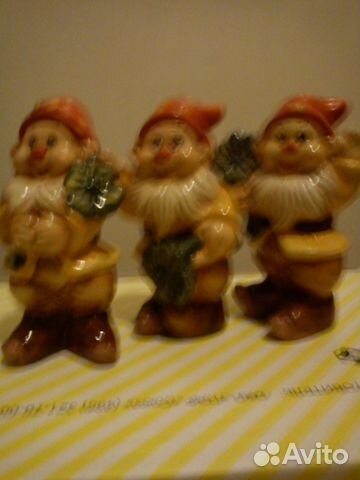 Сувениры статуэтки