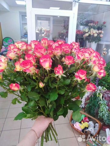 Букеты.Розы кустовые.Доставка