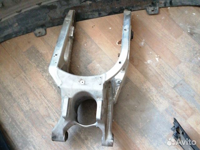 Honda CBR 600RR маятник