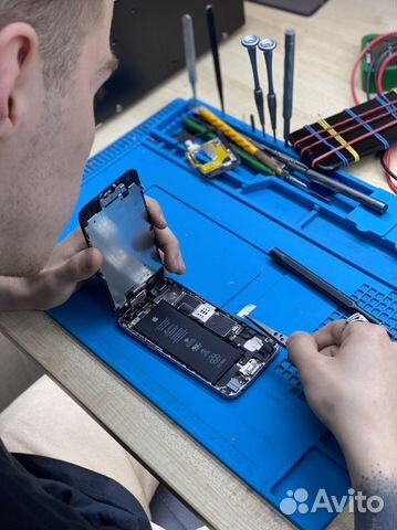 Замена аккумулятора iPhone / Honor / Xiaomi