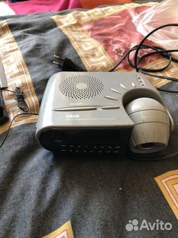 Радиочасы vitek
