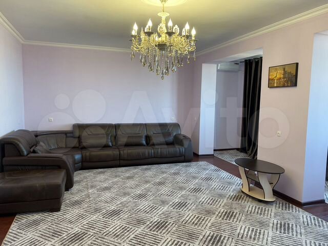 3-к. квартира, 127 м², 4/5 эт.