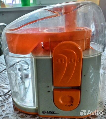 Соковыжималка шнековая