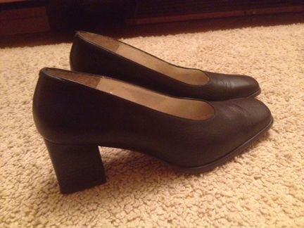 Кожаные черные лодочки