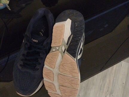 Кроссовки asics