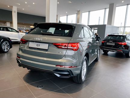 Audi Q3 2.0 AMT, 2020