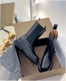 Сапоги в стиле Balenciaga