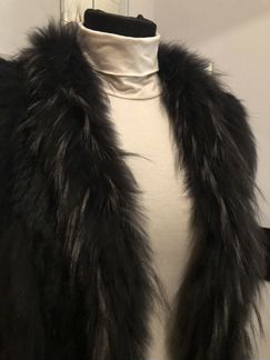 Жилет из меха лисы, Италия