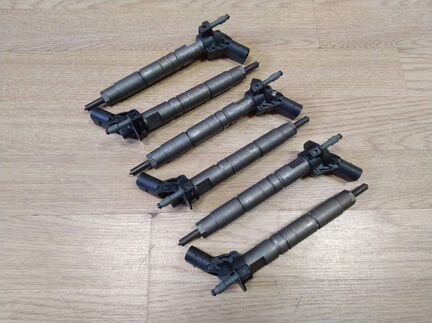 Форсунки Mercedes A6420701187 комплект