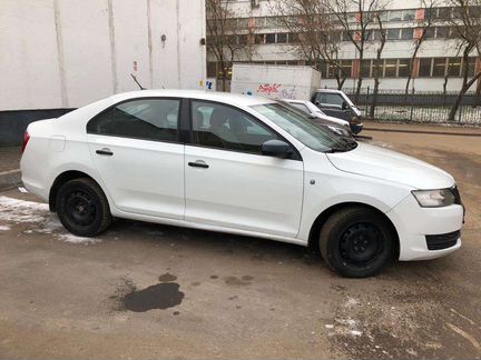 Skoda Rapid 1.6 AT, 2017, 185 000 км