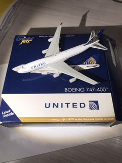 Модель самолёта Boeing 747 United