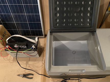Холодильник от солнечных батарей 12 В