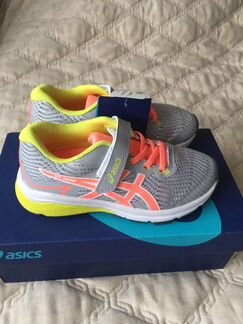 Кроссовки asics новые 18,5 см на ногу 17-18 см луч